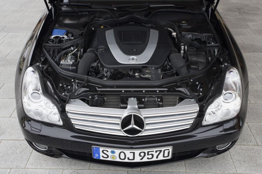  Mercedes-Benz CLS-Class 2005 года  (фото 2 из 343)